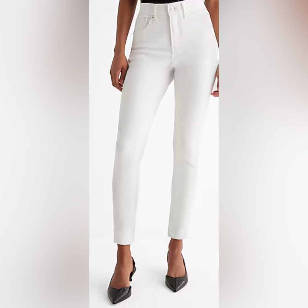 The Audrey Pant in white from New York and Company